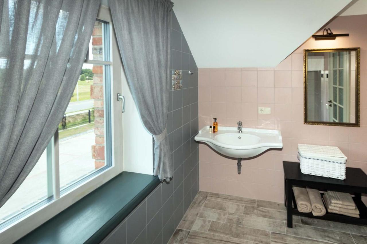 Melnmuize Apartment Karklė Екстериор снимка