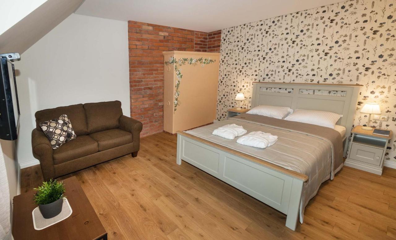 Melnmuize Apartment Karklė Екстериор снимка