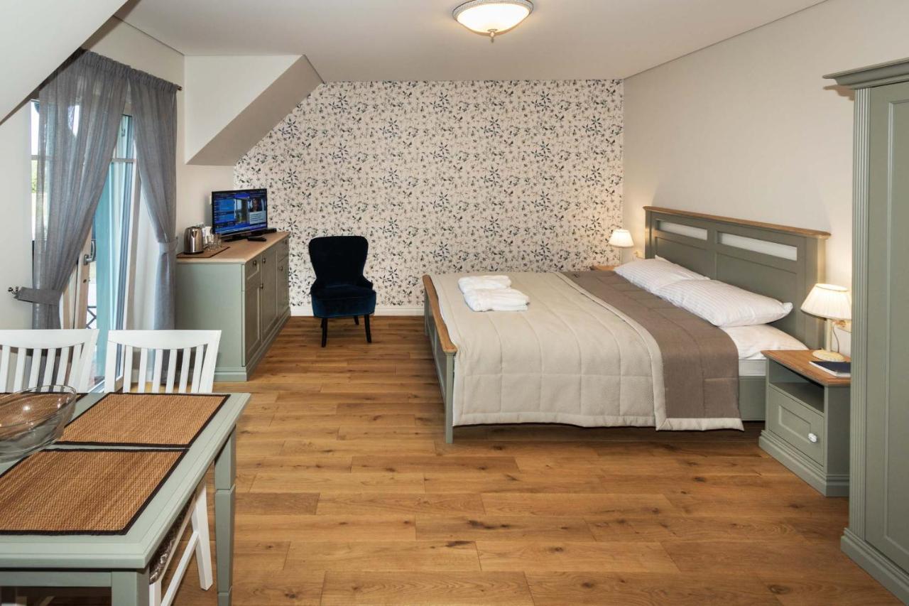 Melnmuize Apartment Karklė Екстериор снимка